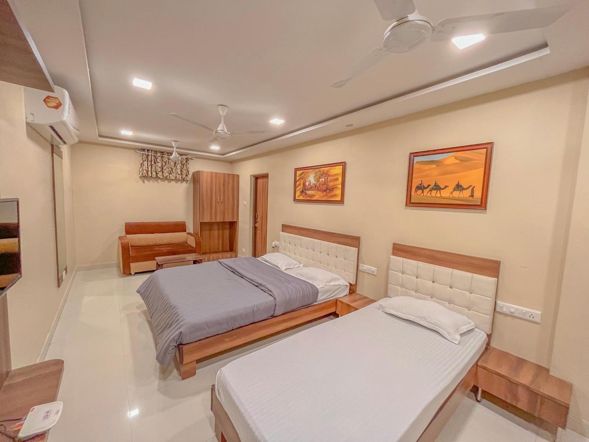 Stayguru Park View Residency Bhuj Extérieur photo
