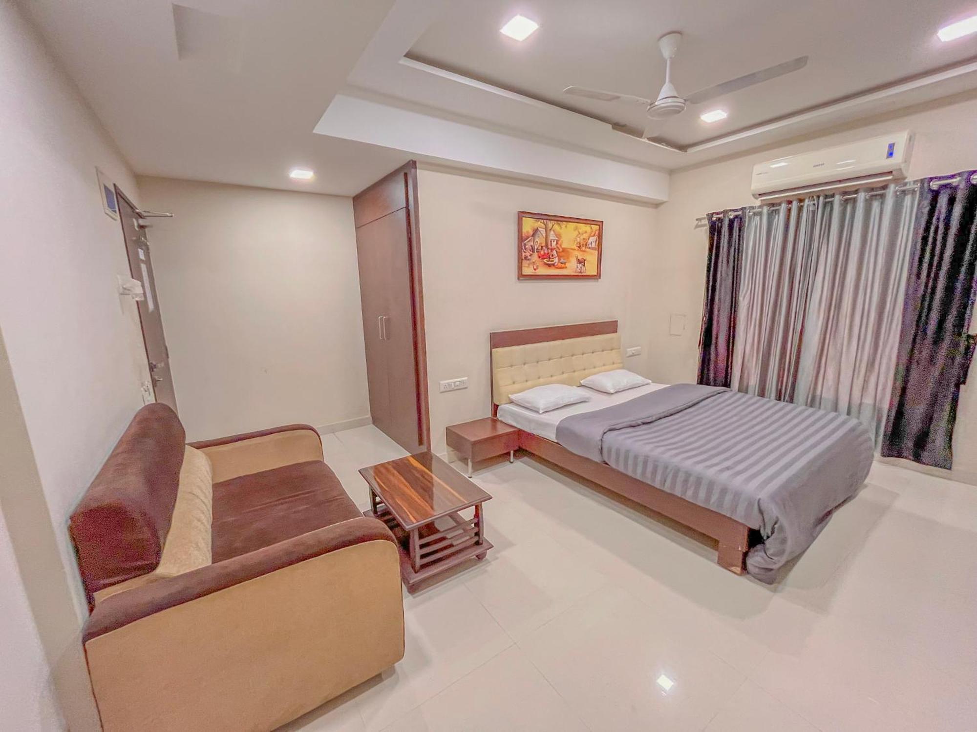 Stayguru Park View Residency Bhuj Extérieur photo