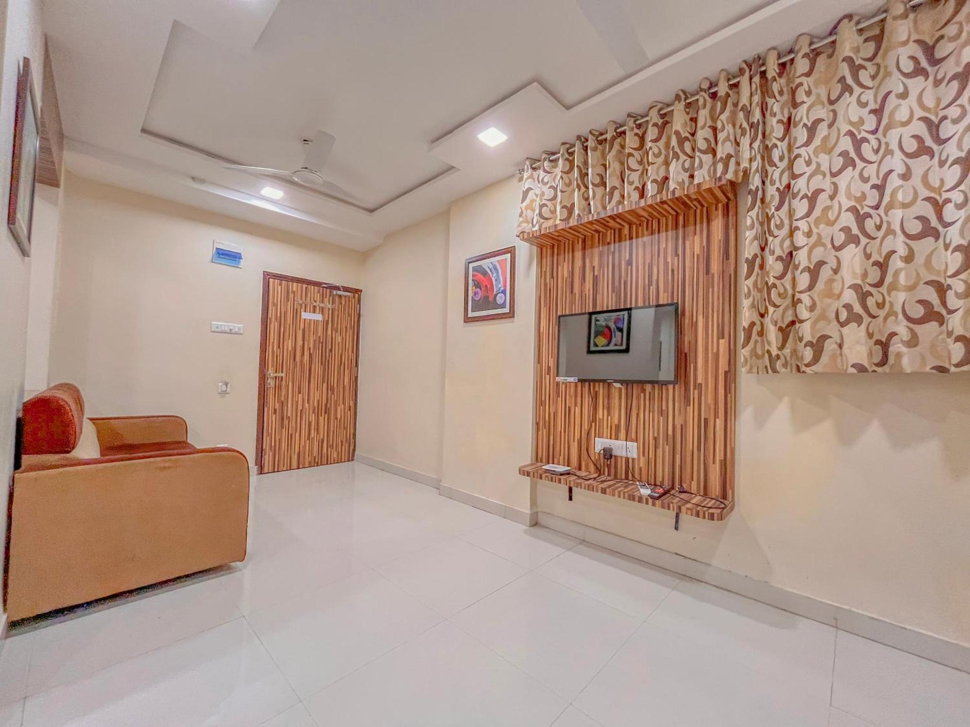 Stayguru Park View Residency Bhuj Extérieur photo