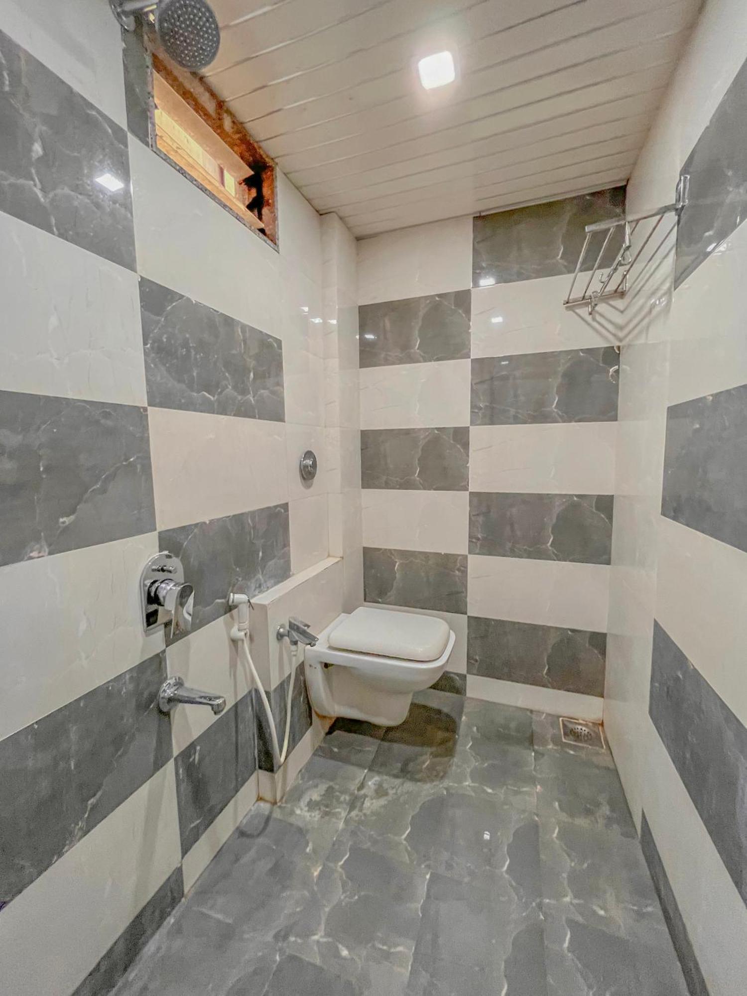 Stayguru Park View Residency Bhuj Extérieur photo