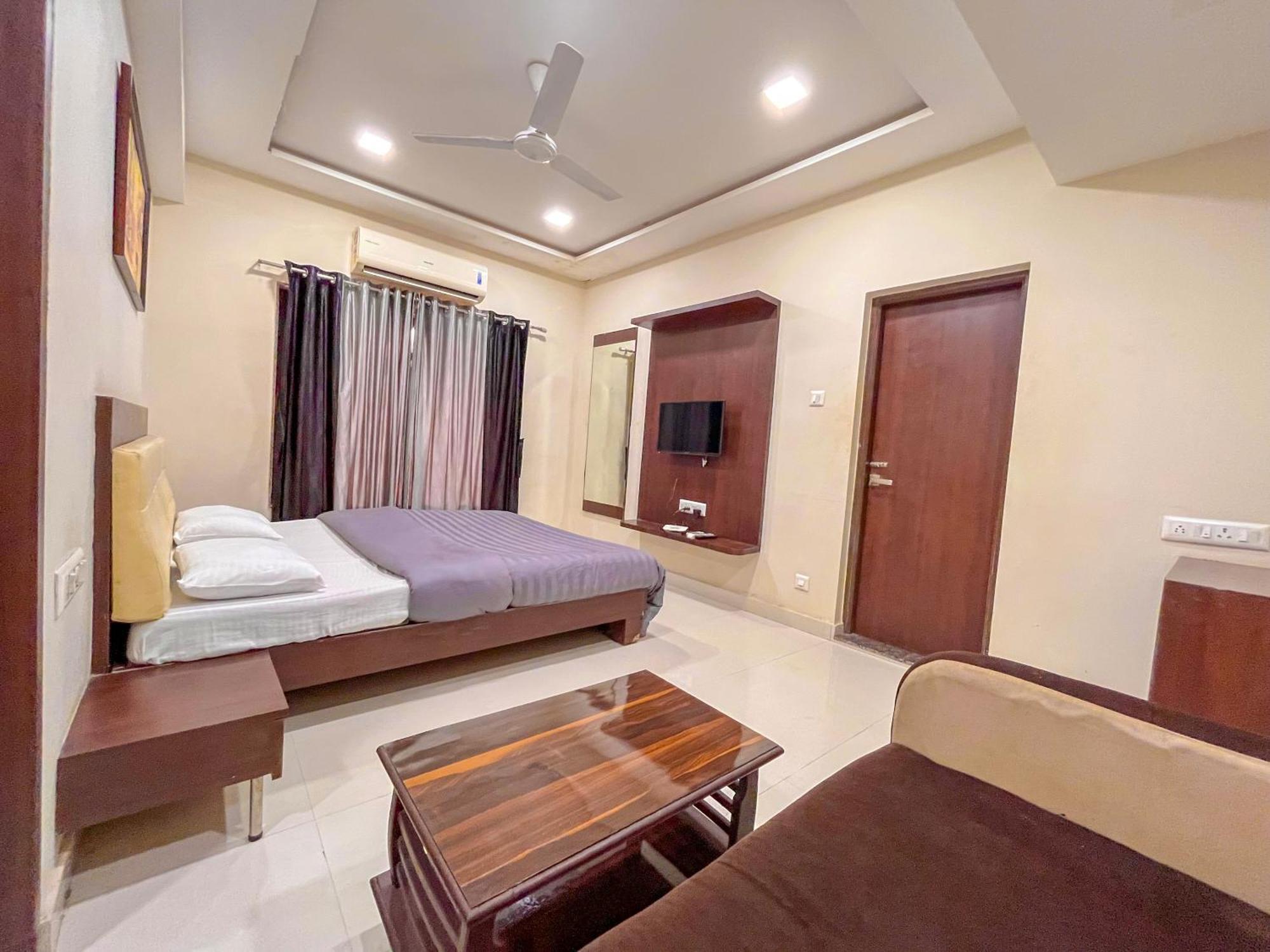 Stayguru Park View Residency Bhuj Extérieur photo