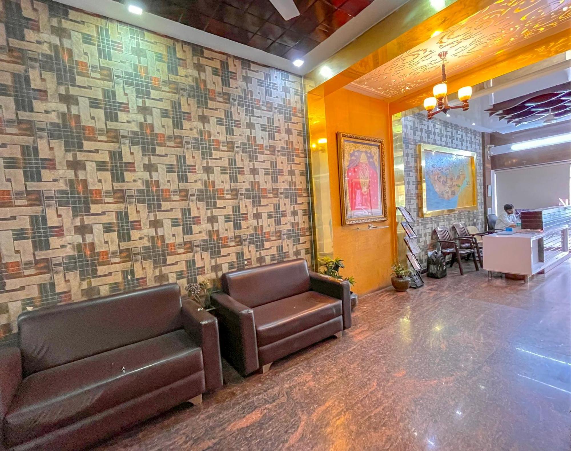 Stayguru Park View Residency Bhuj Extérieur photo