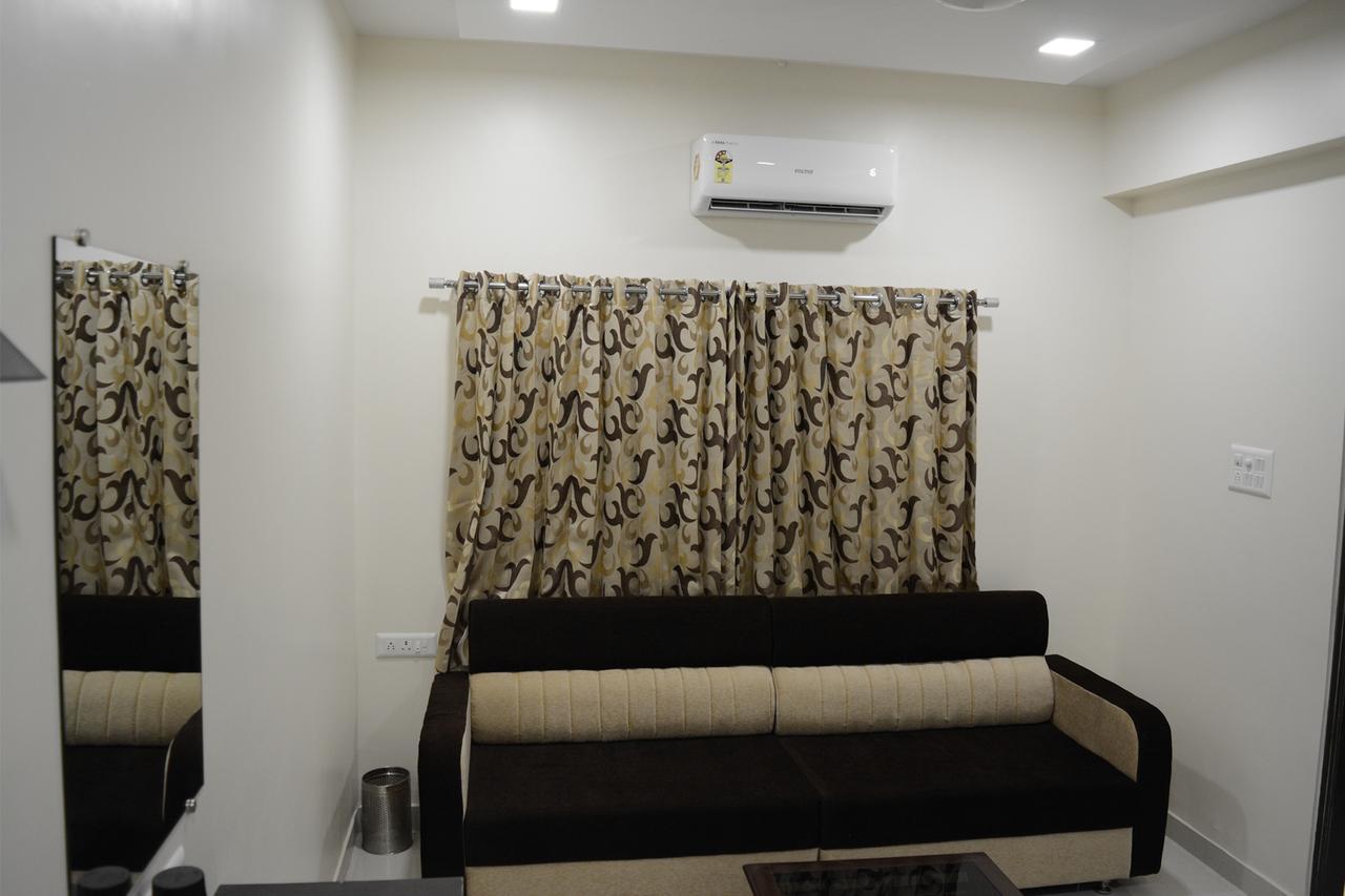 Stayguru Park View Residency Bhuj Extérieur photo