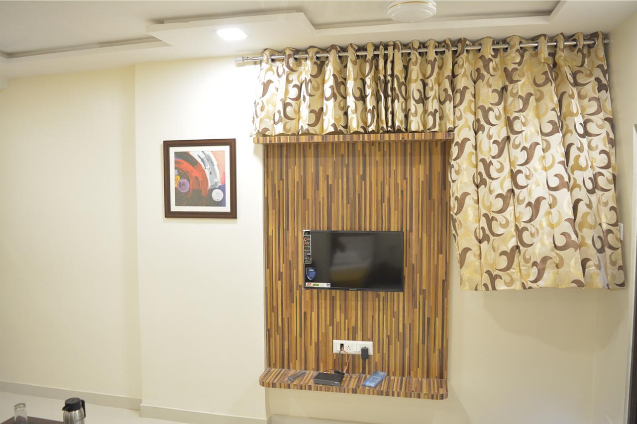 Stayguru Park View Residency Bhuj Extérieur photo